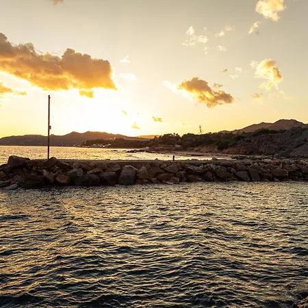 Meaculpa - A Pochi Passi Dal Mare * Is Morus