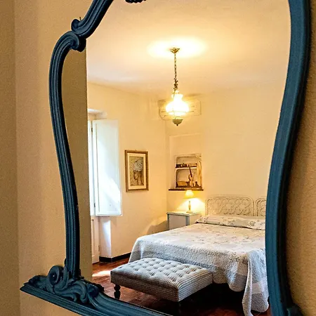 Meaculpa - A Pochi Passi Dal Mare * Is Morus