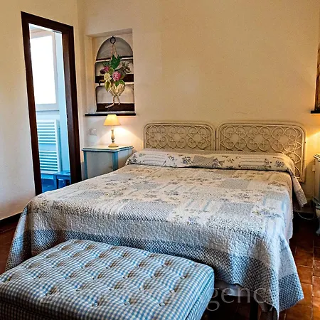 Villa Meaculpa - A Pochi Passi Dal Mare
